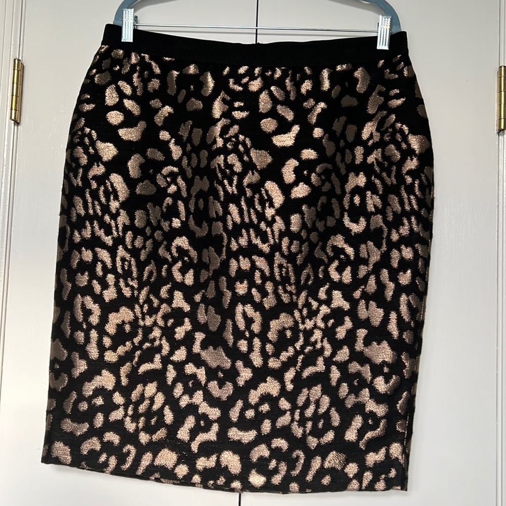 Ann Taylor black with Rosish Gold Lame Leopard Print Pencil Skirt Like New!